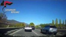 Bergamo, inseguimento per le strade della provincia: fugge a 140 chilometri orari senza patente