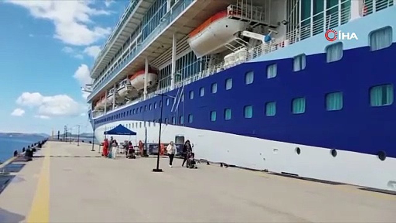 Sezonun ikinci kuruvaziyer gemisi Bodrum’a geldi