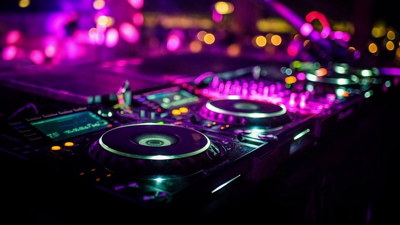 Magnolia town - Patrick Jordan Patrikios