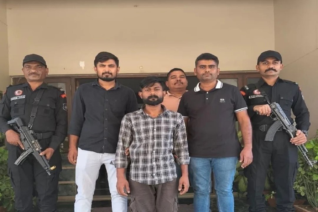 Video News: .पाकिस्तानी गैंगस्टर सहजाद भट्टी गिरोह का सदस्य बनासकांठा से गिरफ्तार