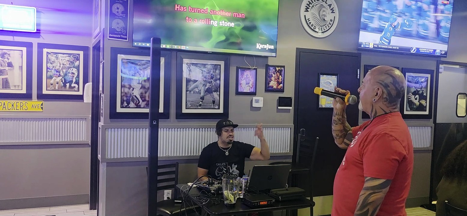 H.E.A.T - A SHOT AT REDEMPTION (PERFORMED LIVE AT BOUT TIME)