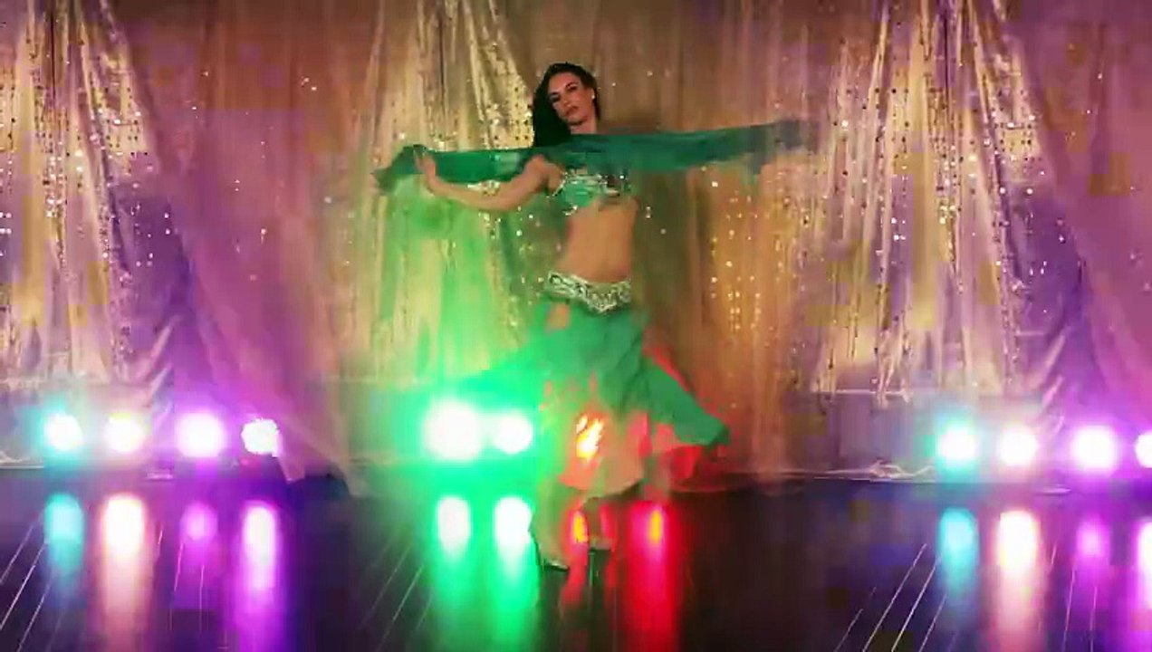 Belly Dance Magic ✨ | Beautiful Rhythmic Performance You Can’t Miss