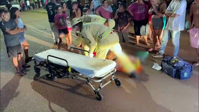 Laceração e contusão: motociclista fica ferido e confuso em acidente contra dois carros no Interlagos
