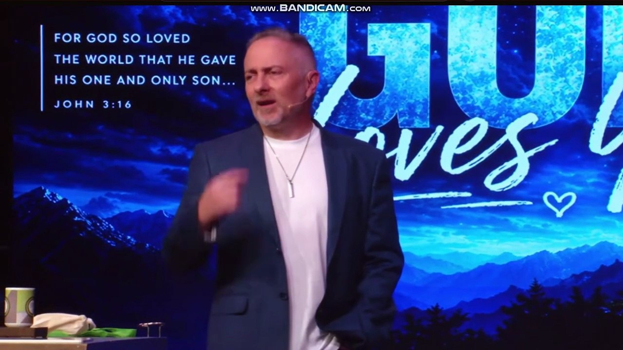 Weekend Service Clip: Come to the Altar and Pray