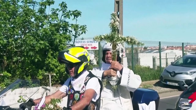 في البرتغال.. سائقو دراجات نارية ينضمون إلى الأب أفيلينو لنيل بركة عيد الفصح