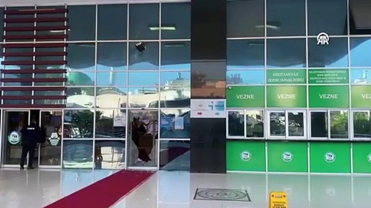 Antalya'da Serik Belediye binasına silahlı saldırı