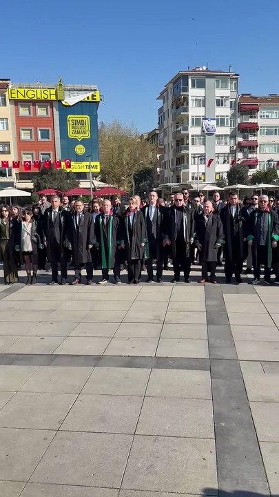 Kocaeli Barosu'ndan 5 Nisan Avukatlar Günü töreni Karakadılar, Savunma özgür değilse, kimse güvende değildir