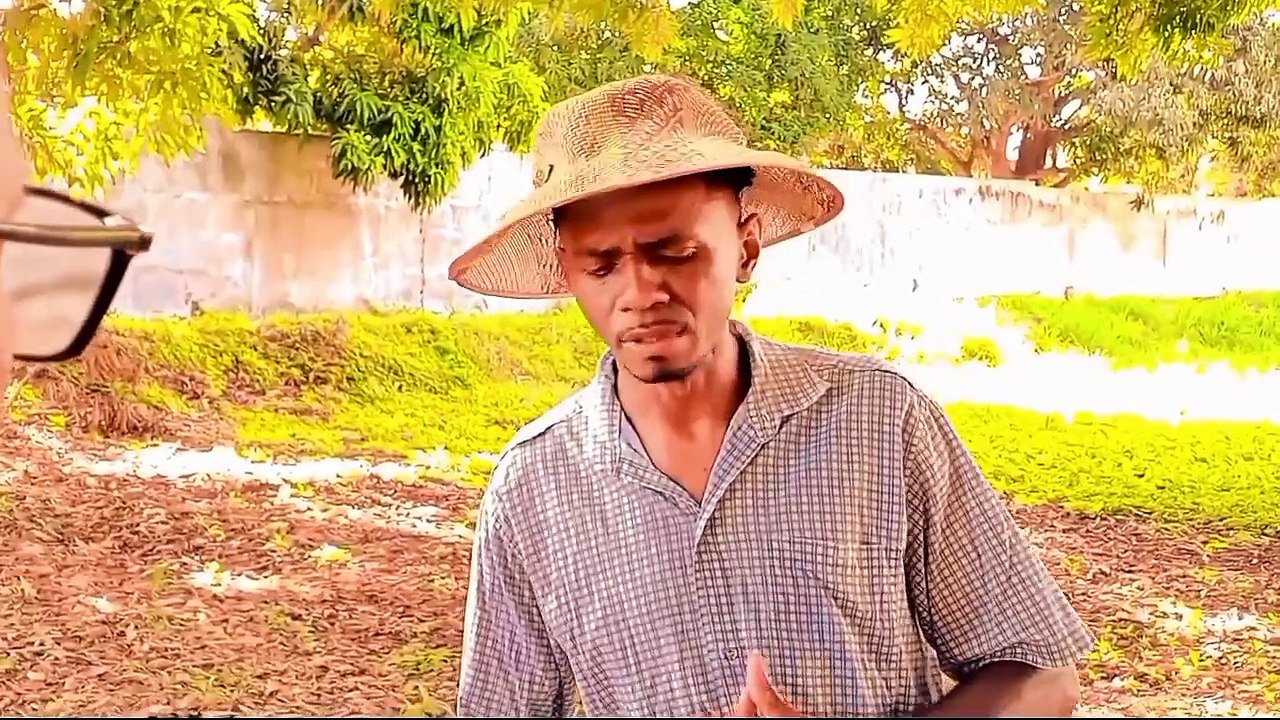 A Casa Dos Outros Trailer 1 Oficial #trailer