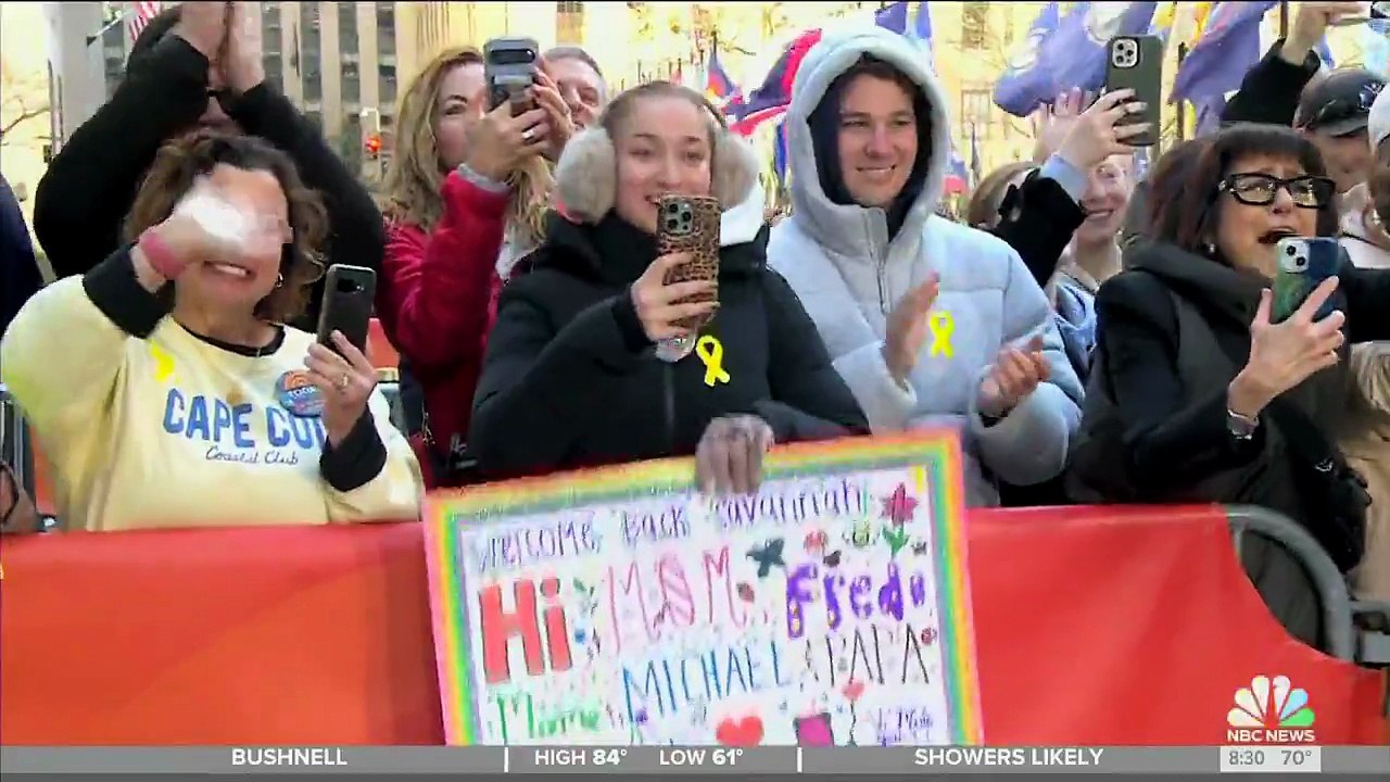 Deux mois après l'enlèvement de sa mère, la présentatrice star de NBC News, Savannah Guthrie, a fait son retour ce matin, très émue, à l’antenne de “Today” : "C'est bon d'être à la maison"
