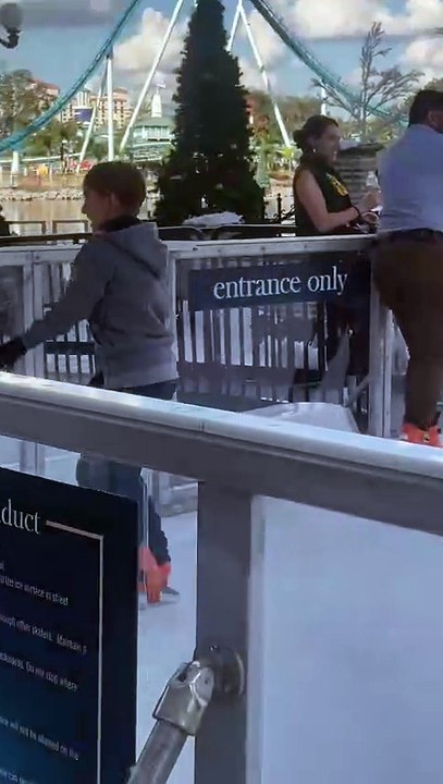 Ice Skating 2023 11 19 15 05 02