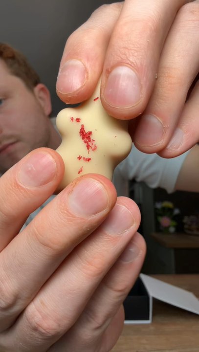 OURSONS GUIMAUVE MICHALAK 😱✨ y a plein de goûts, différents cacahuètes, framboise rose, cassis violette, praliné noisettes ou encore chocolat Dubaï, tout chocolat, de quoi contenter tout le monde 🎉✨C’est quoi toi ton préféré ?