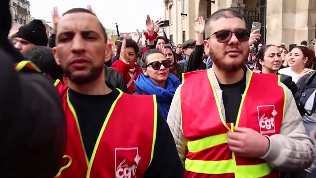 Francia: manifestación masiva contra el racismo tras los ataques a un alcalde