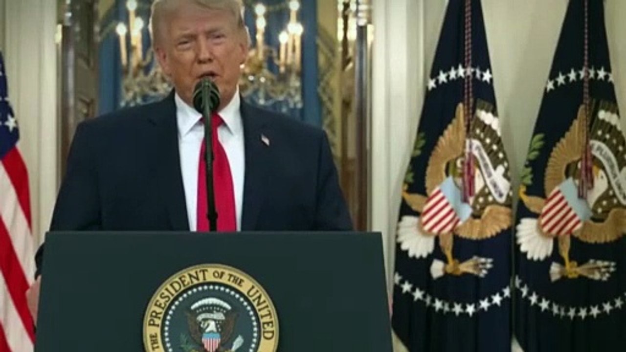 Trump recuerda su ultimátum y subraya que "Irán puede ser arrasado en una noche"