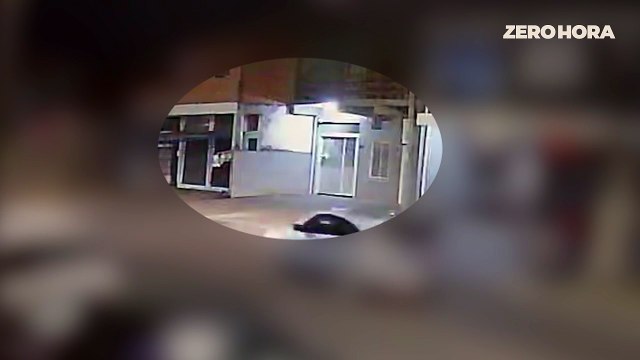 Quadrilha rouba residência e mantém moradores em cárcere, em Canoas