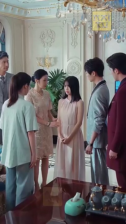 Vraie HéRitièRe, Vraie PremièRe Doublé