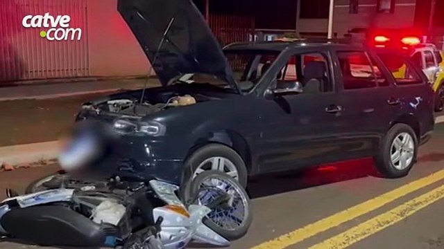 Motociclista fica ferido após batida com carro no bairro Periolo, em Cascavel