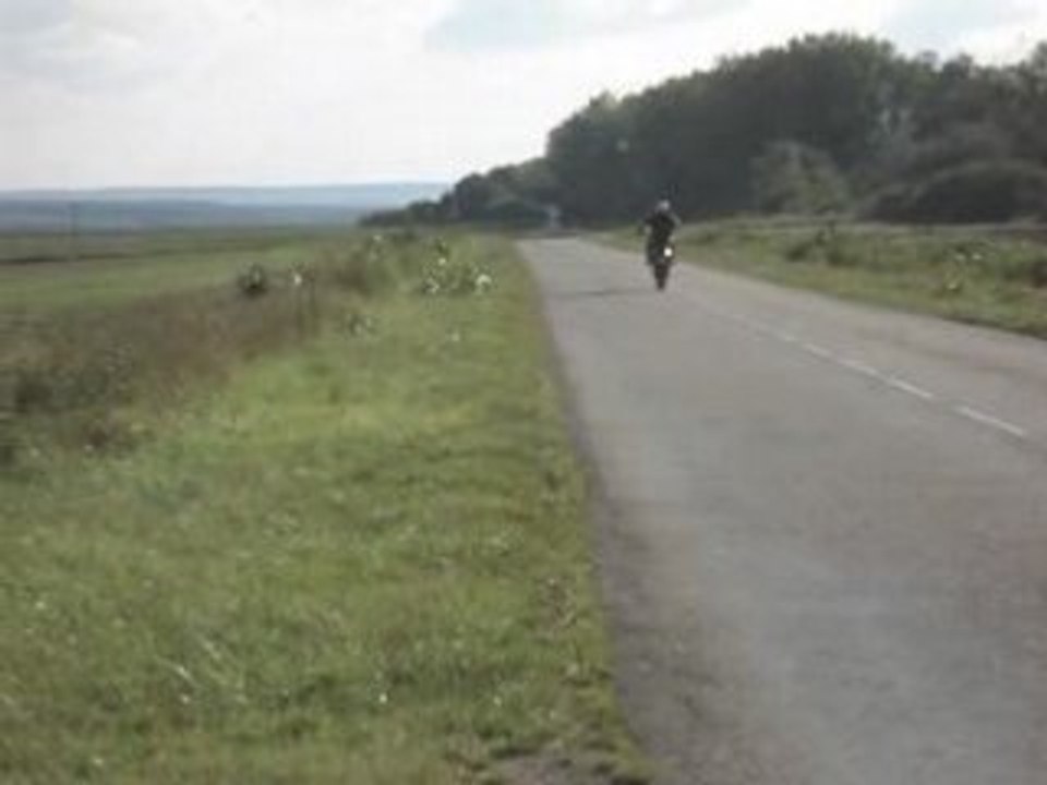 moto Z750 à Chambley weeling amateur