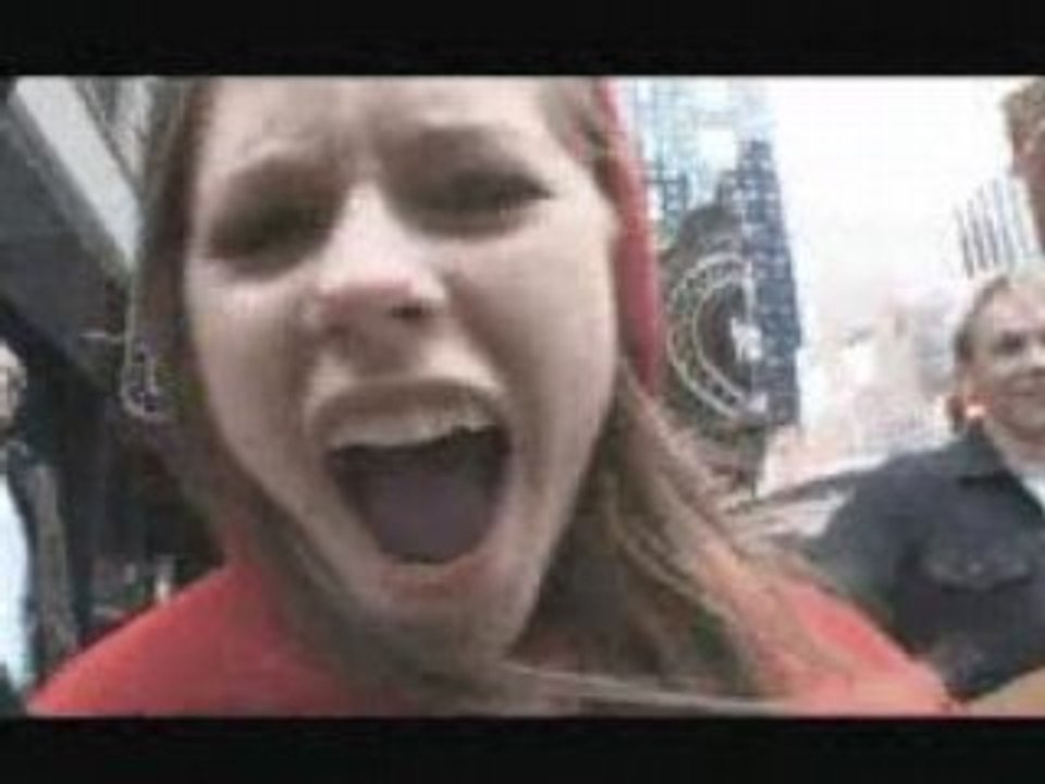 Avril Lavigne - MTV Cribs