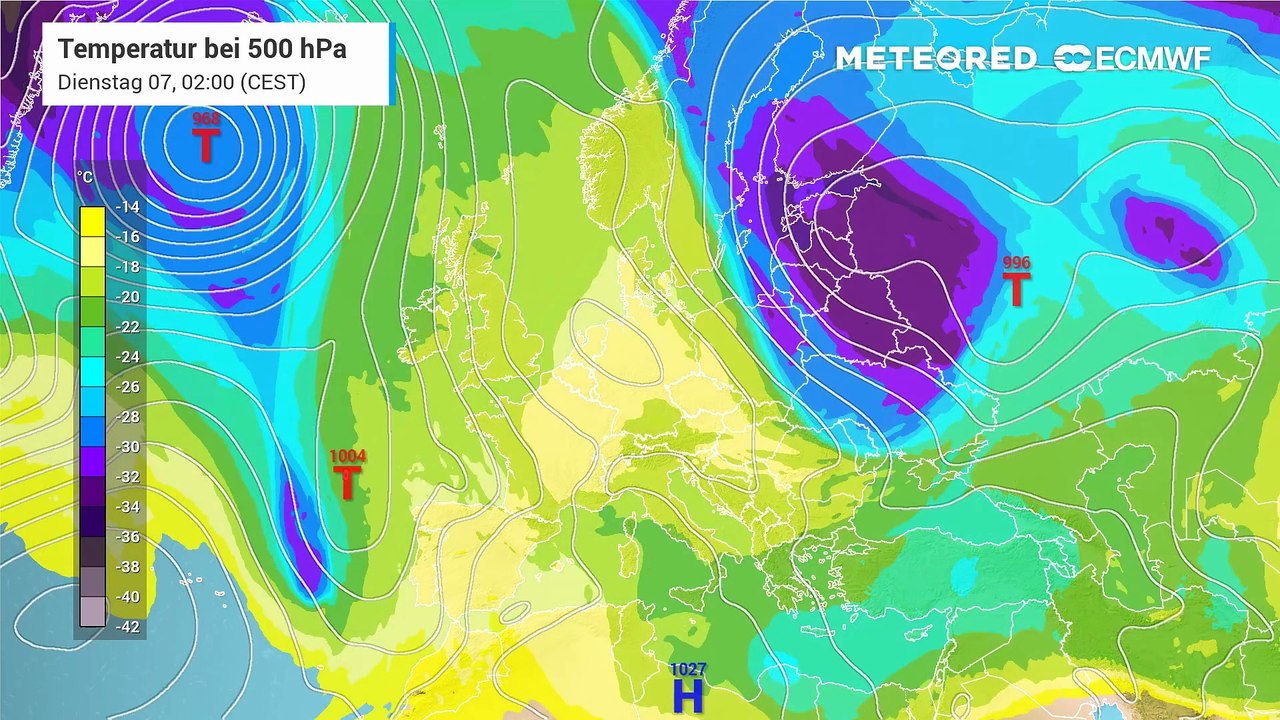 Ein kräftiges Hoch über Skandinavien sorgt für ruhiges, trockenes Wetter, während ein Tief über Osteuropa kühlere Luft in Teile Deutschlands lenkt.