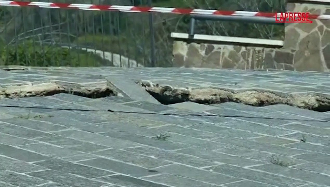 Maltempo Molise, si riattiva la frana di Petacciato: le immagini delle spaccature nel terreno