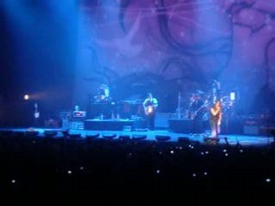 Alanis Morissette - Hand in my pocket - Concert Zenith