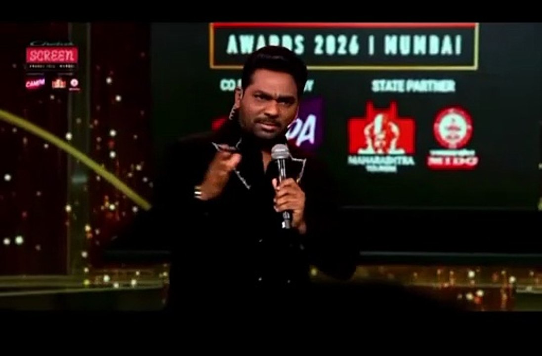 Zakir Khan roasts Bollywood