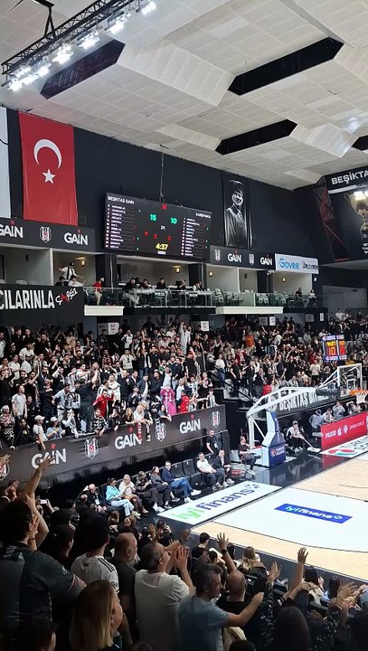 Bu Sene Şampiyon Görelim Sizi - Beşiktaş Gain 92-86 Karşıyaka - Türkiye Sigorta Basketbol Süper Ligi 25. Hafta