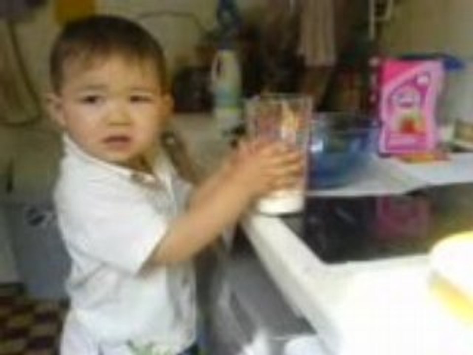 Gâteau aux pommes, étape 2, la farine