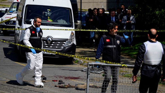 Duro intercambio de disparos entre atacantes y policía frente al consulado israelí en Estambul