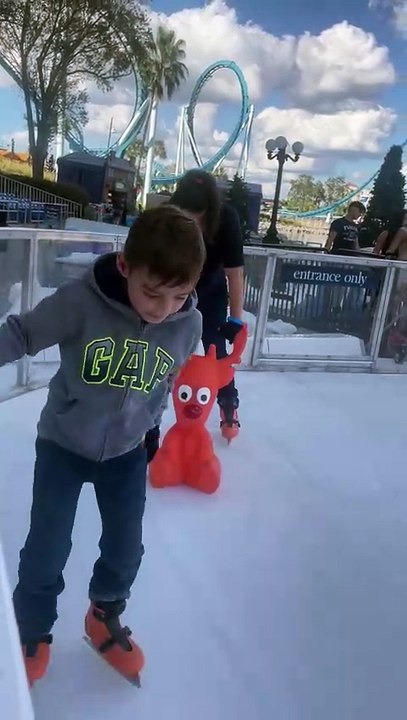 Ice Skating 2023 11 19 15 00 18