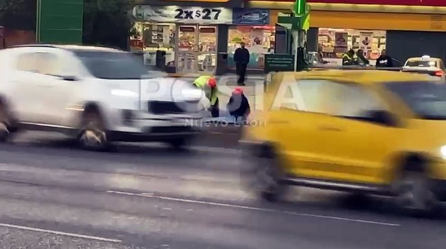 Muere persona atropellada en avenida Díaz Ordaz; cierran circulación en Santa Catarina