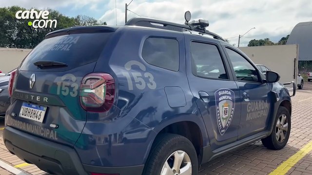 Flagra: homem corta tornozeleira eletrônica e volta pra cadeia