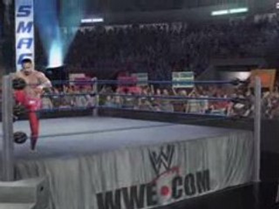 Elbow through the commentatordesk