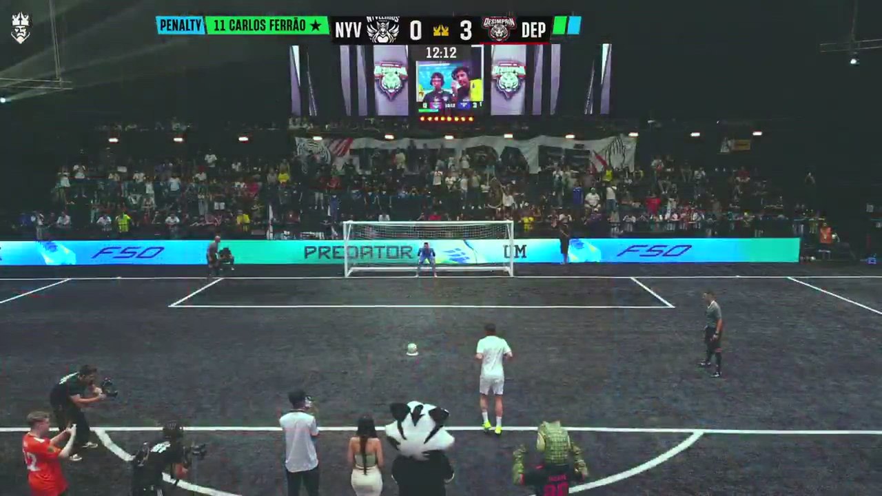 El mejor jugador de fútbol sala tira el mejor penalti de la historia de la Kings League