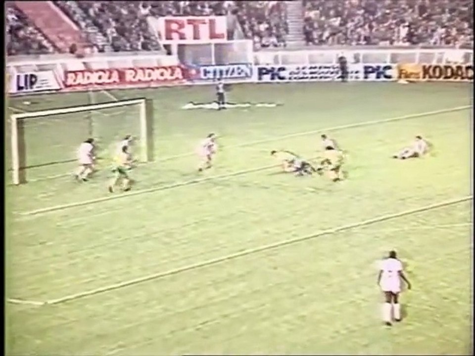 PARIS SG - NANTES - 1985 - SAISON 1984/1985 -