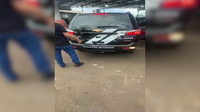 Investigado pela morte de Janaína Teixeira Fogaça se apresenta na Delegacia de Homicídios