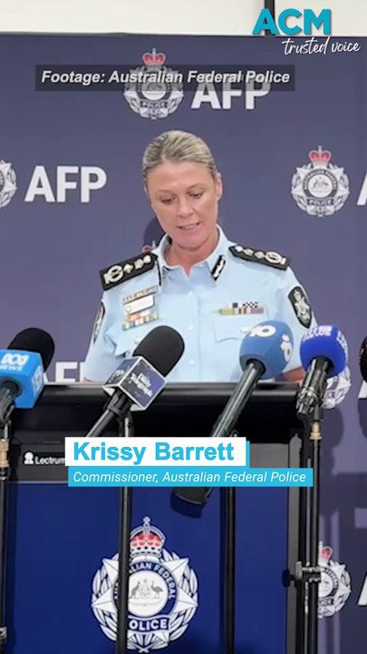 The moment Ben Roberts-Smith was arrested at Sydney airport for alleged war crimes