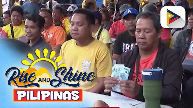 DSWD, mamamahagi ngayong araw ng P5,000 cash assistance sa mahigit 328,000 tricycle drivers mula sa iba’t ibang rehiyon sa bansa | ulat ni Carlo Candelaria