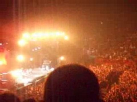 Rage Against The Machine - Bullet in the head@ Paris (Bercy)