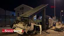 Takla atan otomobil, sitenin girişindeki beton bloğa çarptı: 1 yaralı