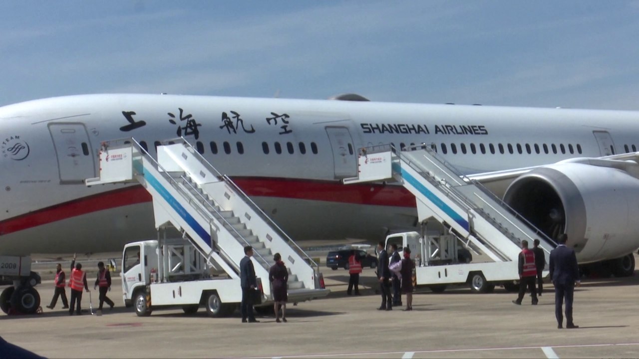 Cheng arrives in Shanghai, kicking off KMT delegation's mainland visit
