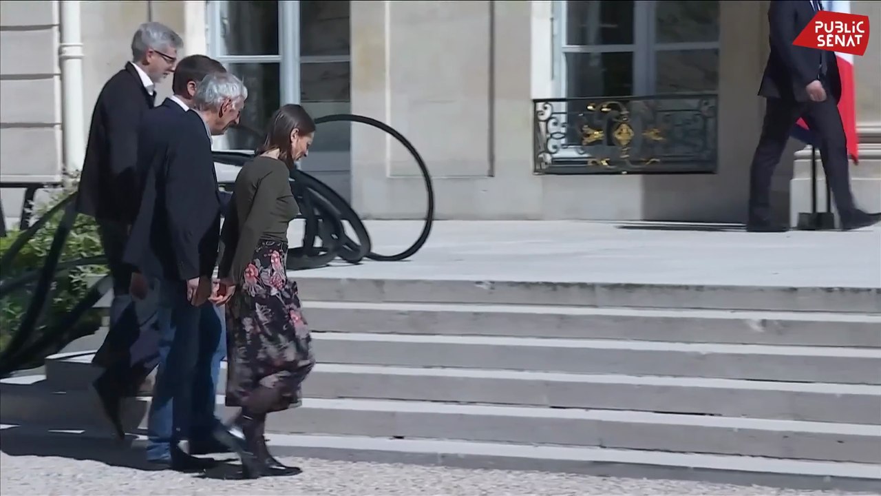 Les ex-otages Cécile Kohler et Jacques Paris reçus à l'Elysée par Emmanuel Macron