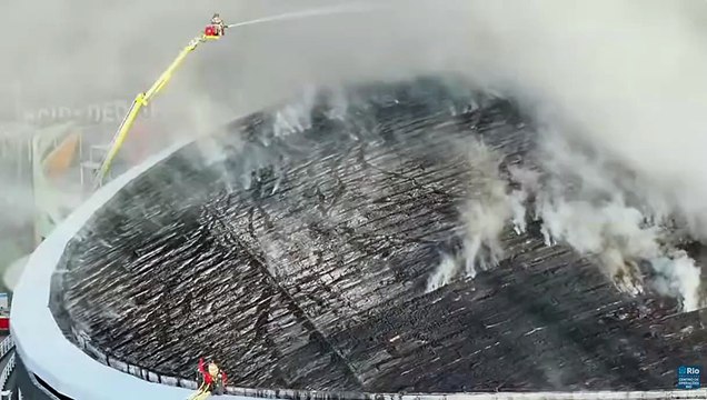 Incêndio de grandes proporções atinge Velódromo do Parque Olímpico na Barra