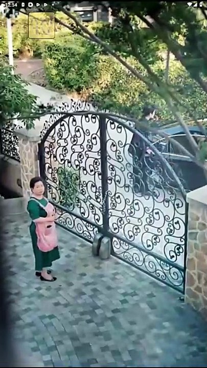 i'll make him surrender chinese drama, willing to fall chinese drama, Surrendered to Her Love Chinese Drama [Full Movie] [Vertical Drama]Full EP - Full