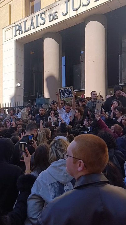 insulte homophobe envers Jeremstar devant le tribunal de Nîmes