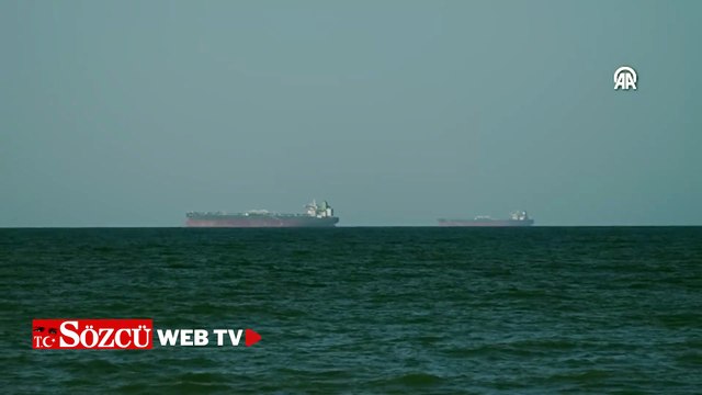 Hürmüz Boğazı'ndan geçiş için Umman’da bekleyen gemiler görüntülendi