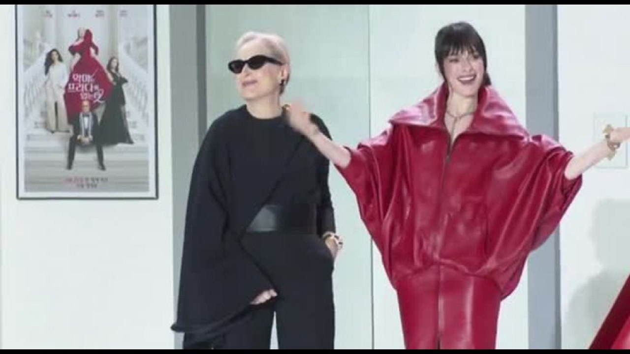 Seoul, Meryl Streep e Anne Hathaway ballano "Vogue", fan in delirio