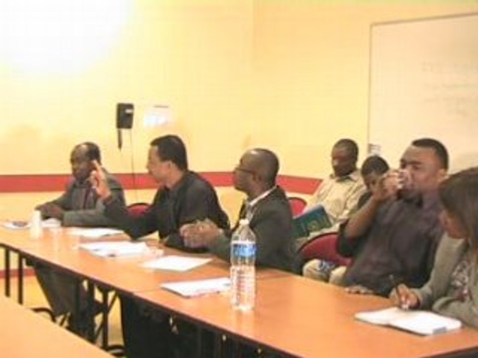 DEBAT POLITIQUE SUR LA CRISE ANJOUANAISE