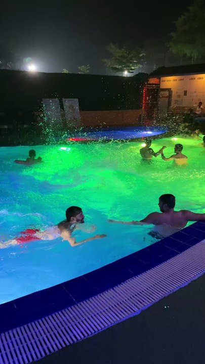 Swimming pool