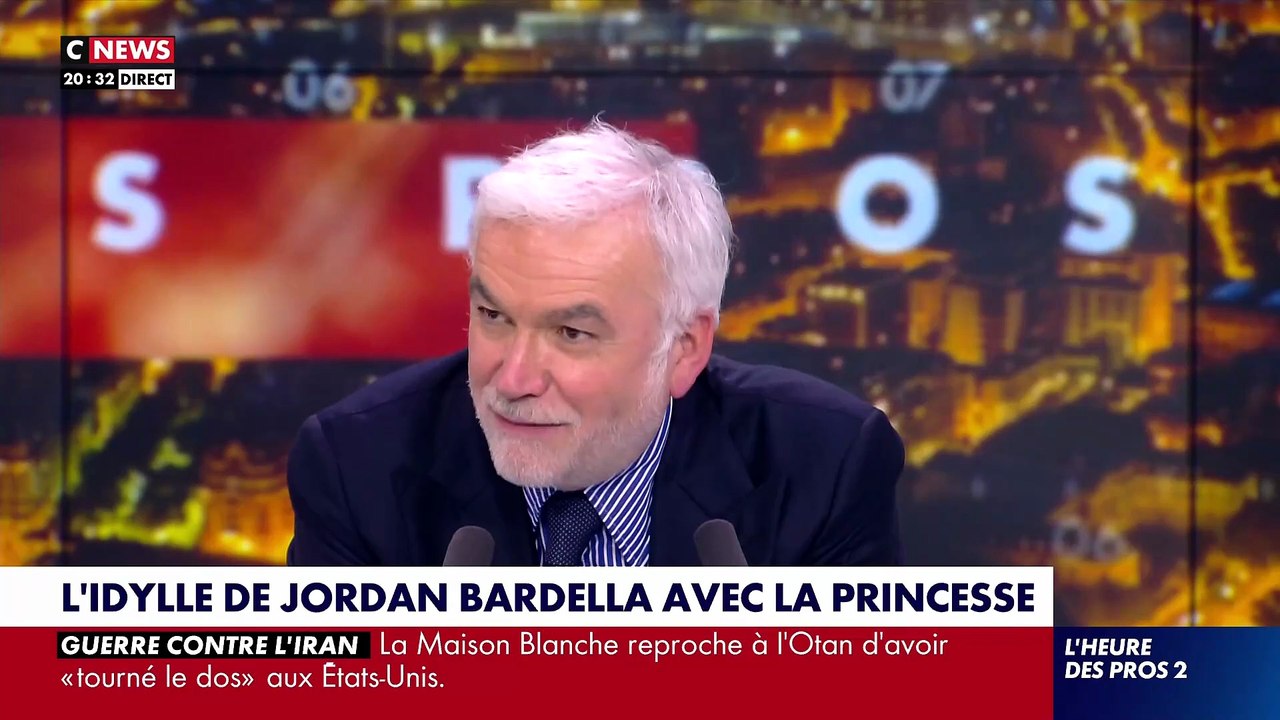 Découvrez les photos de Jordan Bardella dont tout le monde parle, en Une de Paris Match, vivant le grand amour avec Maria-Carolina de Bourbon des Deux-Siciles